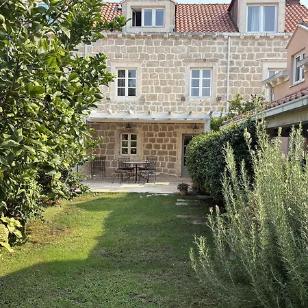 Charming Stone House In Old Town Cavtat