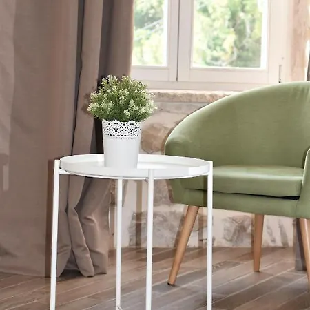 Charming Stone House In Old Town アパート ツァヴタット