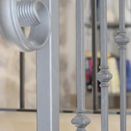 Charming Stone House In Old Town ツァヴタット