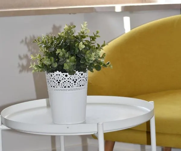 Charming Stone House In Old Town Apartment