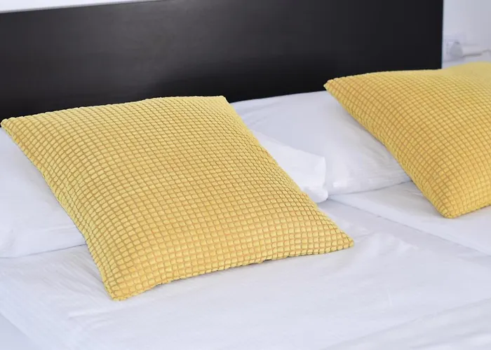 Charming Stone House In Old Town Apartment