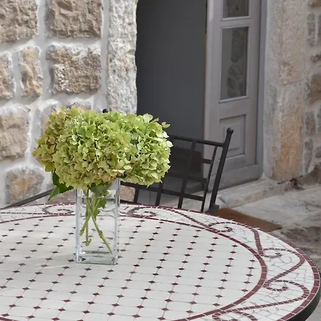 Charming Stone House In Old Town * 챠브타트